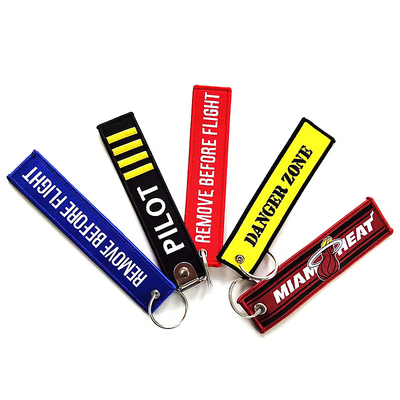 Thiết kế Logo Keychain màu đỏ 130 * 30mm Có thể tùy chỉnh cho thương hiệu logo B2B